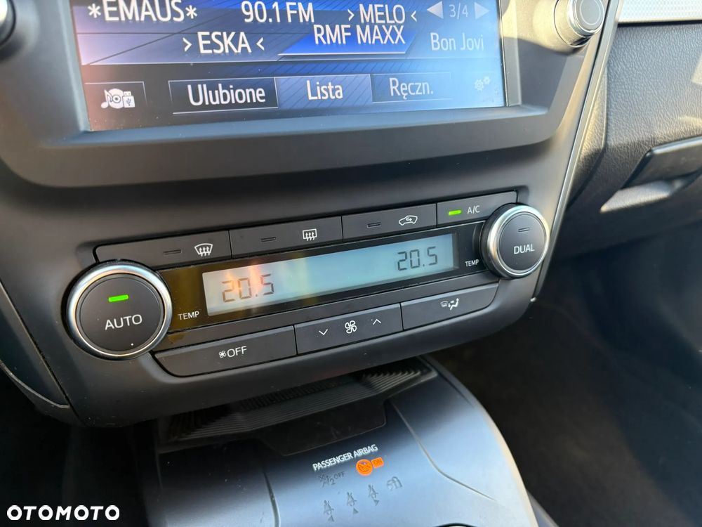 Toyota Avensis 1.8 Premium - 15