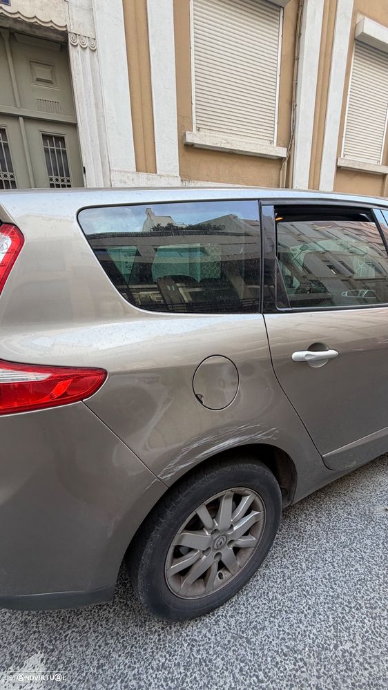 Renault Grand Scénic 1.5 dCi Dynamique S 7L - 6