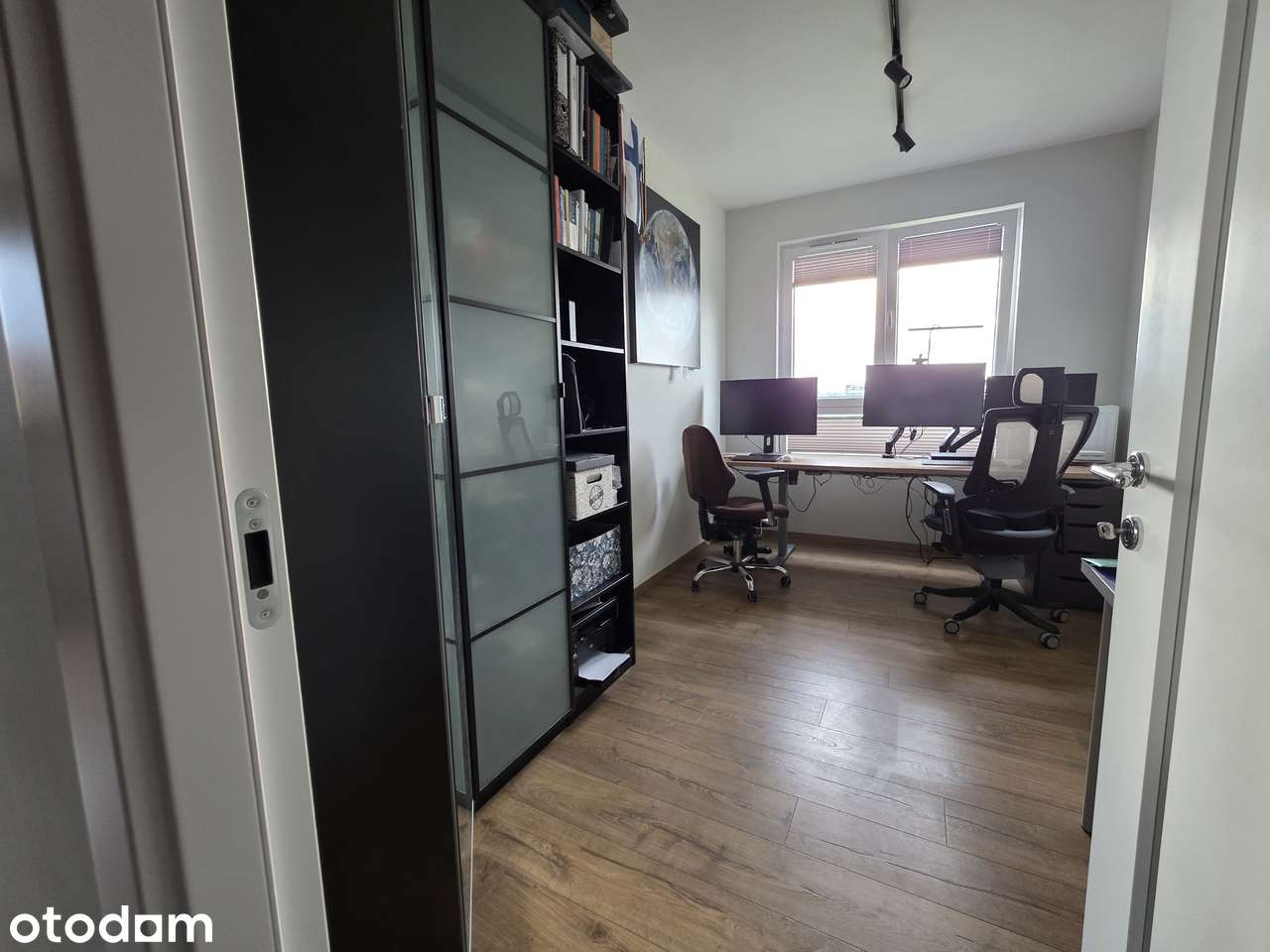 3 pokoje | 56 m² | 6. piętro | klimatyzacja | garaż + boks | WKD Raków