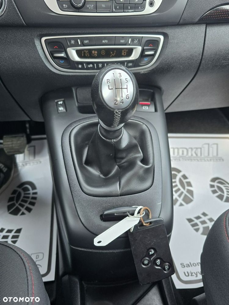Renault Grand Scenic - 35