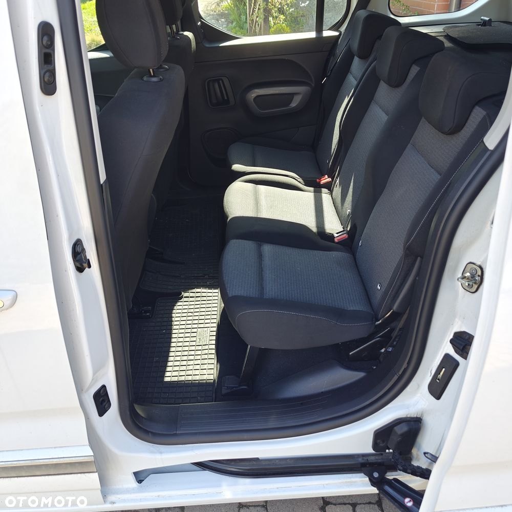 Toyota Pro Ace City - 4