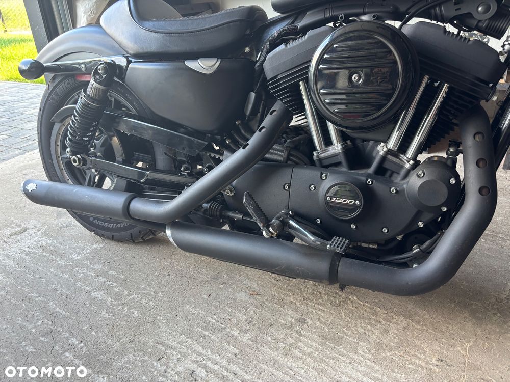 Harley-Davidson Sportster Iron 1200 - 13