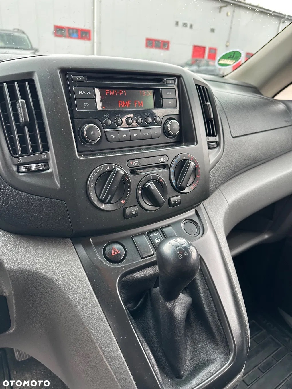 Nissan NV200 - 16