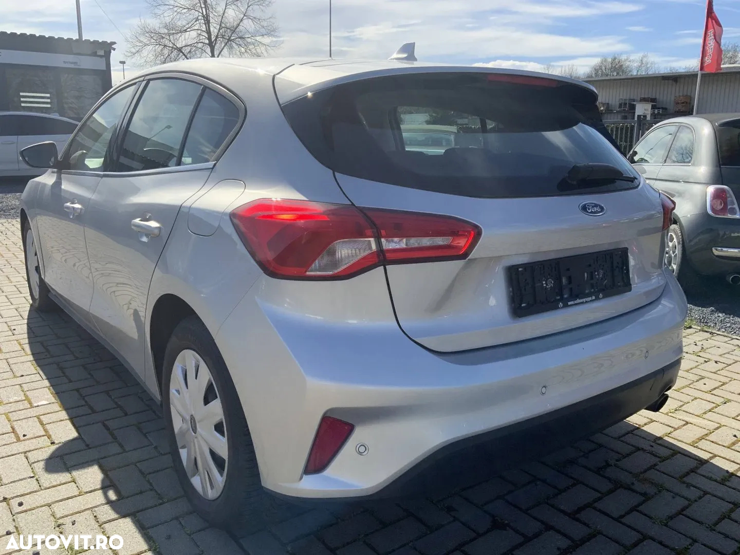 Ford Focus 1.5 EcoBlue Start-Stopp-System COOL&CONNECT - 2