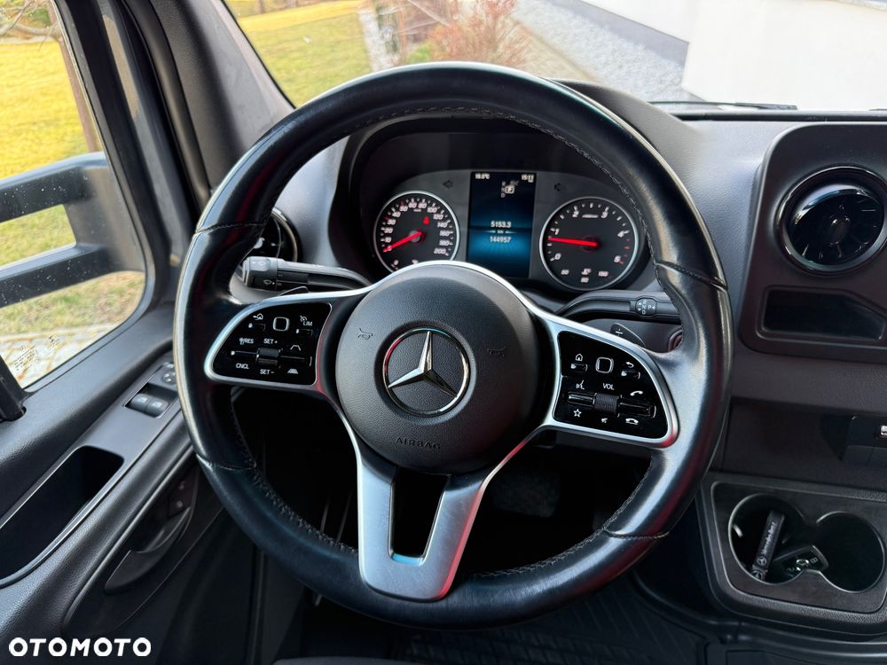 Mercedes-Benz SPRINTER - 18