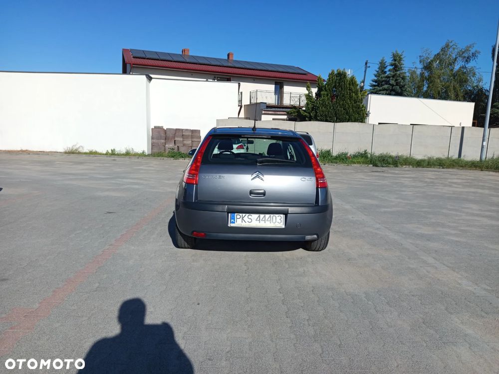 Citroën C4 1.4 16V SX - 8