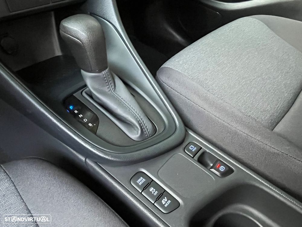Toyota Yaris 1.5 HDF Comfort Plus - 34