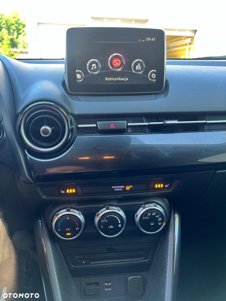 Mazda 2 - 16