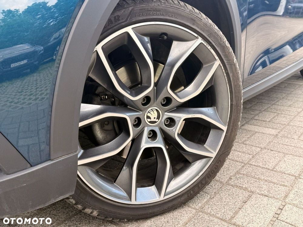 Skoda Octavia 2.0 TDI 4x4 Scout DSG - 16