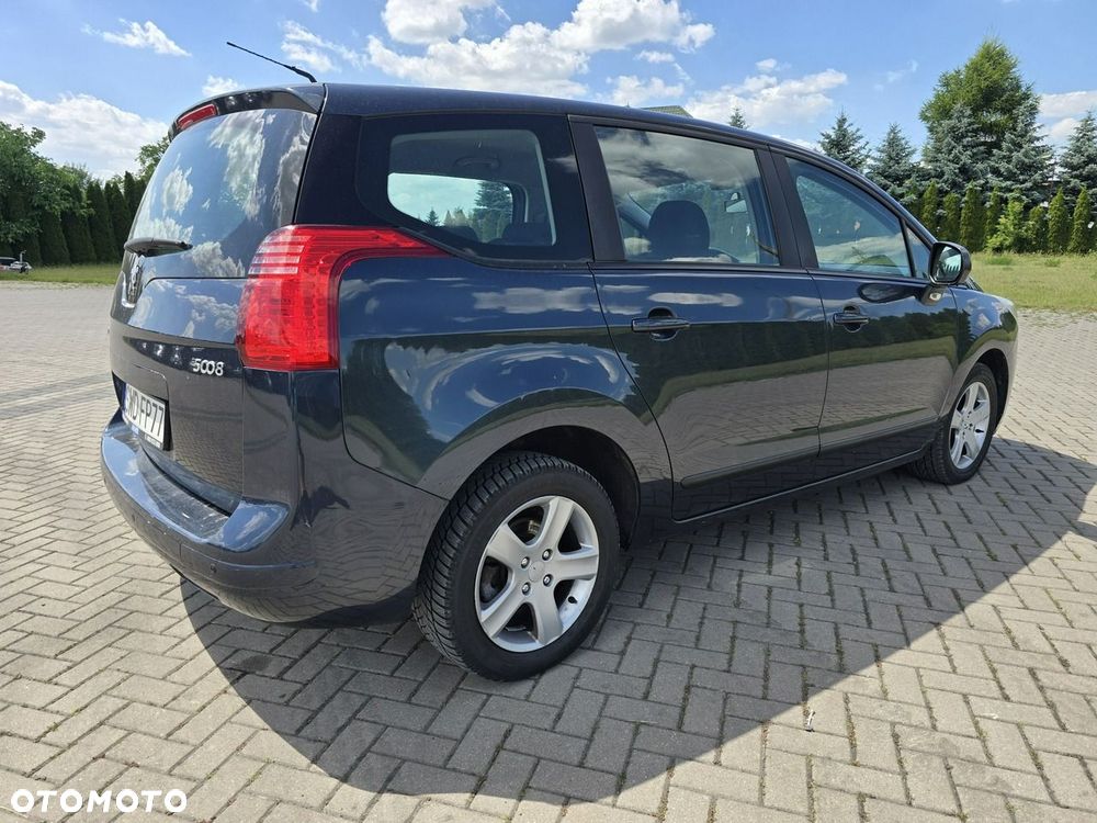 Peugeot 5008 - 5