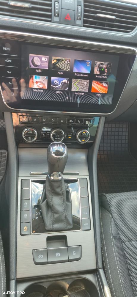Skoda Superb 2.0 TDI DSG Premium Edition - 12