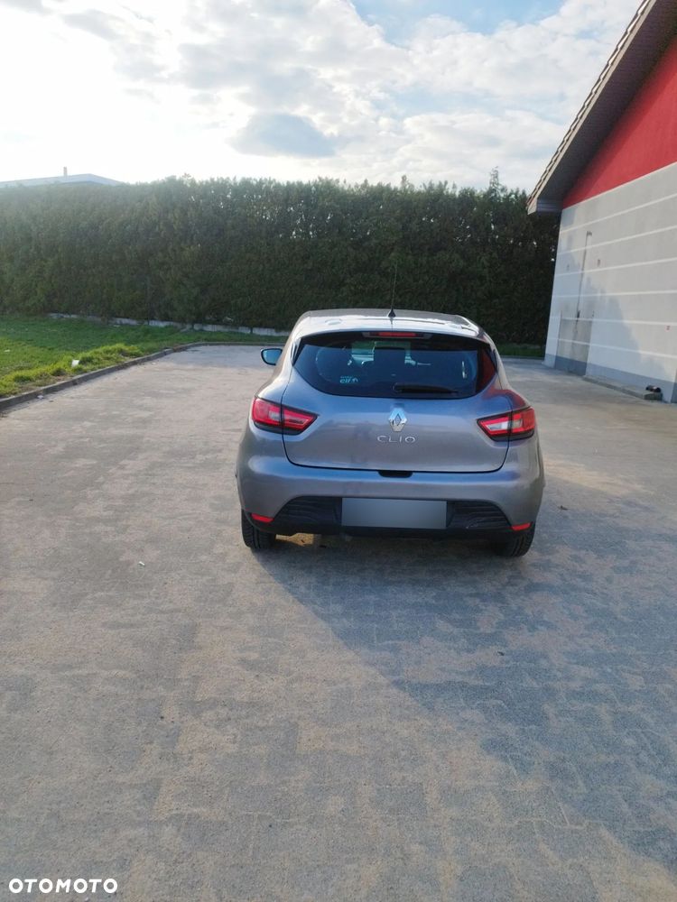 Renault Clio 1.2 16V 75 Experience - 6