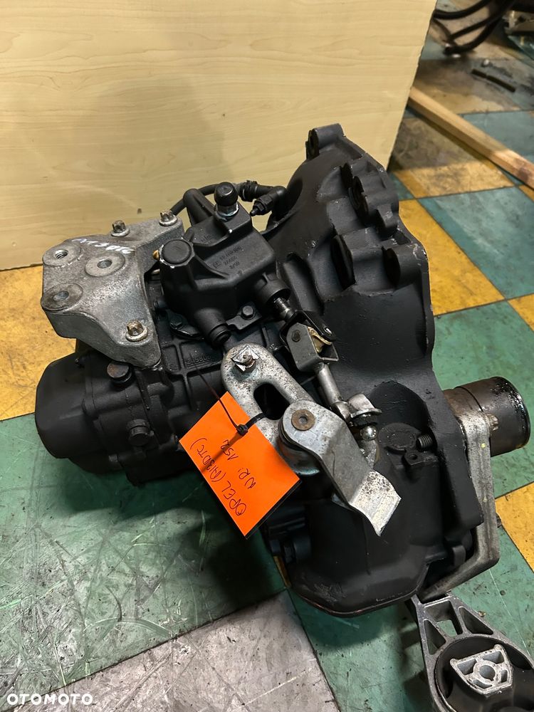 Opel Corsa D OPEL Astra J Meriva B 1.3 CDTI skrzynia biegów CE374 nr 152 - 1