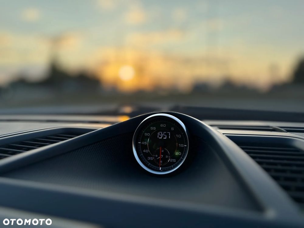 Porsche Panamera Turbo PDK - 27