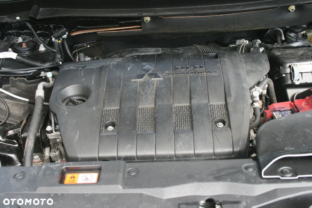 Mitsubishi Outlander 2.2 DID Intense - 22