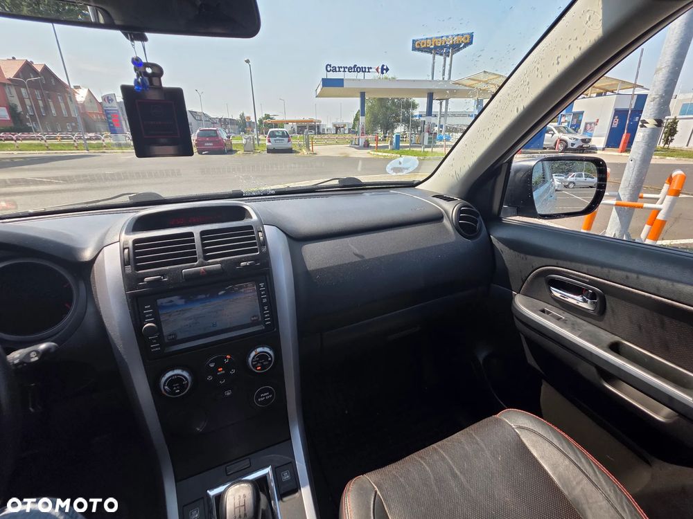 Suzuki Grand Vitara 1.6 Comfort - 24