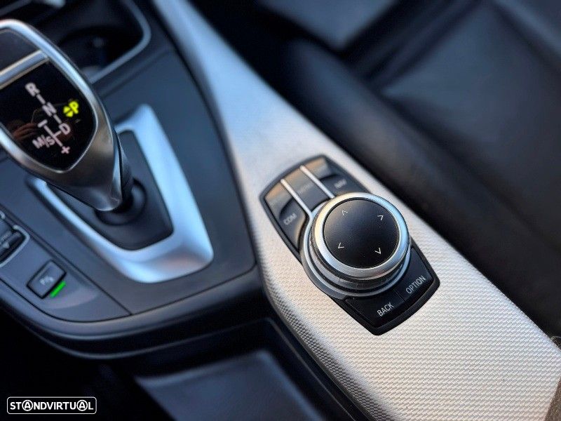 BMW 120 d Pack M Auto - 42