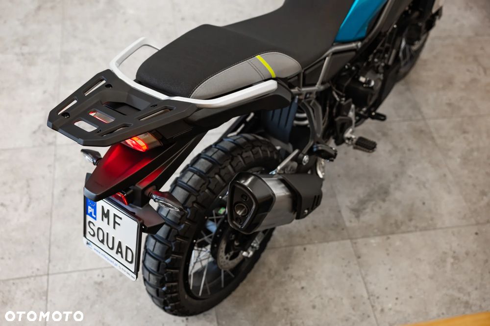 CFMoto MT - 15