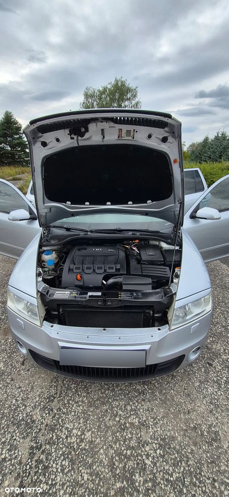 Skoda Octavia 2.0 TDI DPF RS - 1