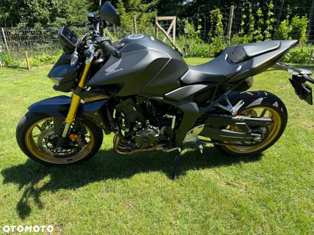 Honda CB - 3