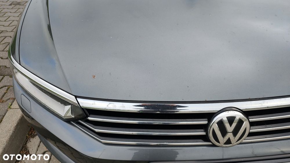 Volkswagen Passat - 16