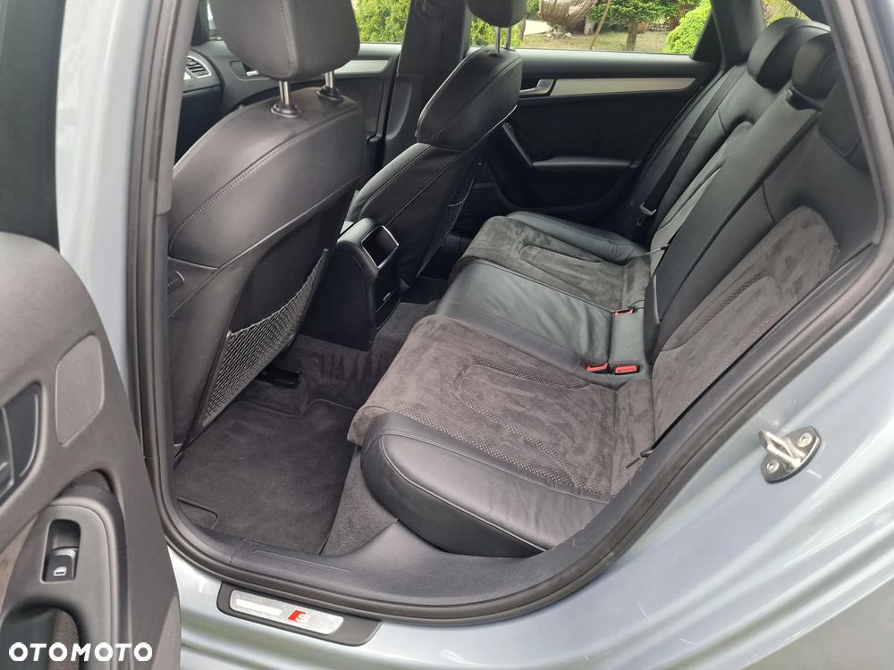 Audi A4 Limousine 2.0 TFSI quattro S line Sportpaket (plus) - 15