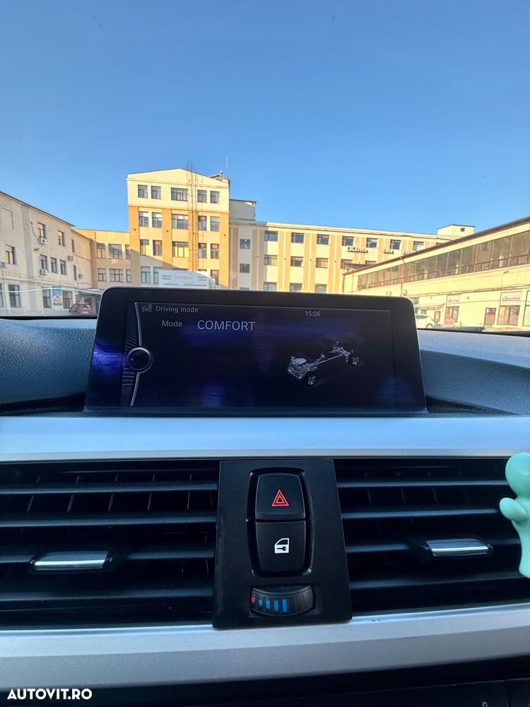 BMW Seria 3 320d Efficient Dynamic Edition Aut. - 16