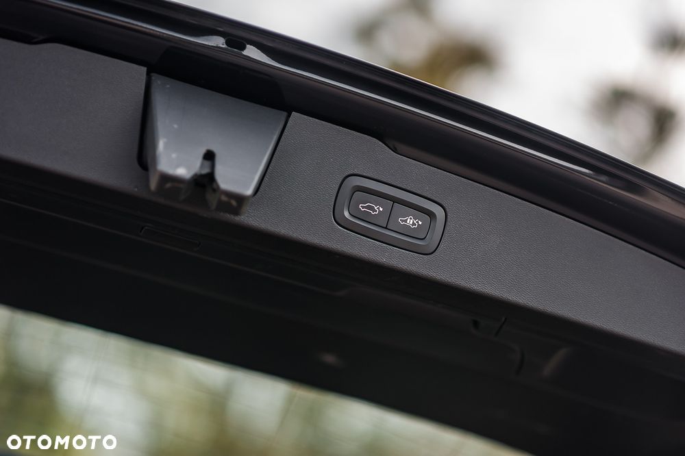 Volvo V60 D3 Drive-E Momentum - 12