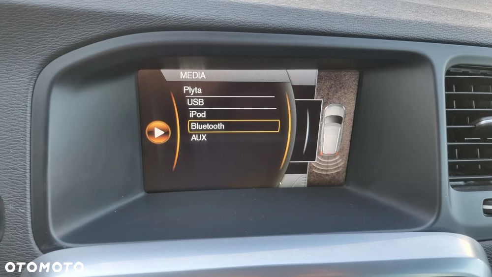 Volvo V60 D3 Geartronic Momentum - 27