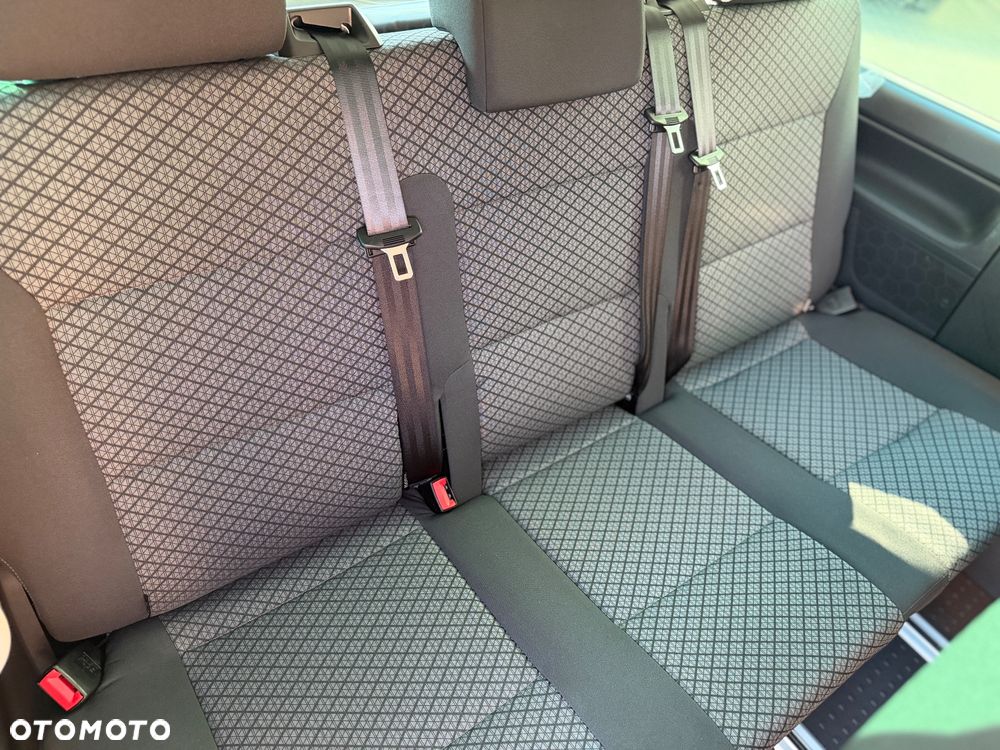 Volkswagen California - 36
