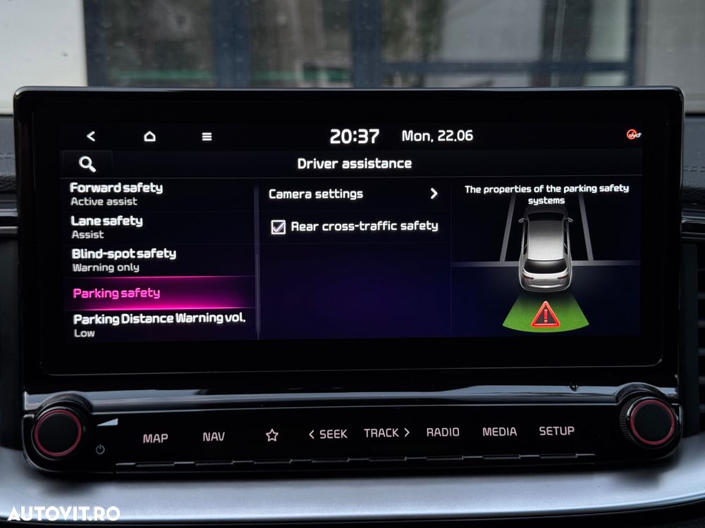 Kia XCeed - 32