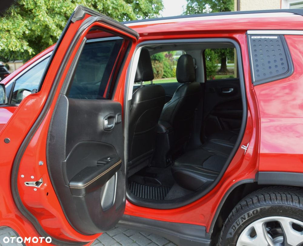 Jeep Compass - 27