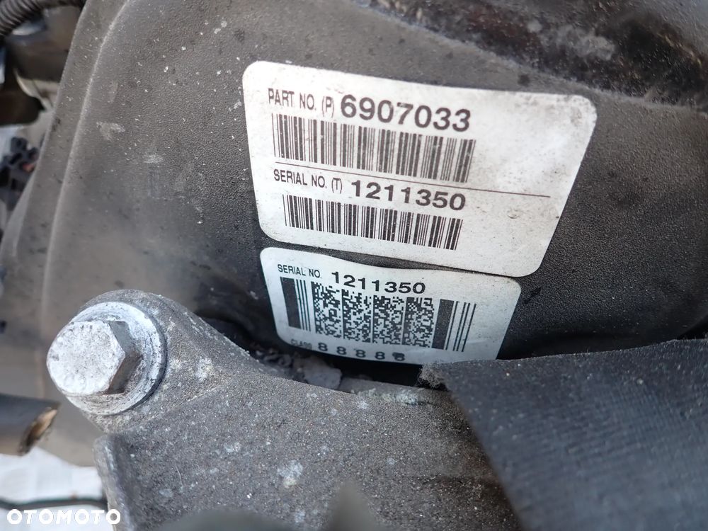 SILNIK VOLVO V60 D3 2.0D  D5204T7 - 4