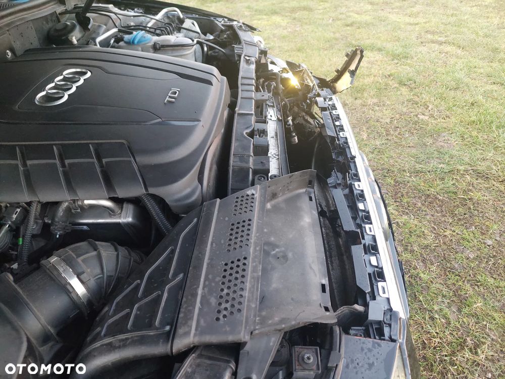 Audi A4 Avant 2.0 TDI DPF quattro S tronic S line Sportpaket - 6