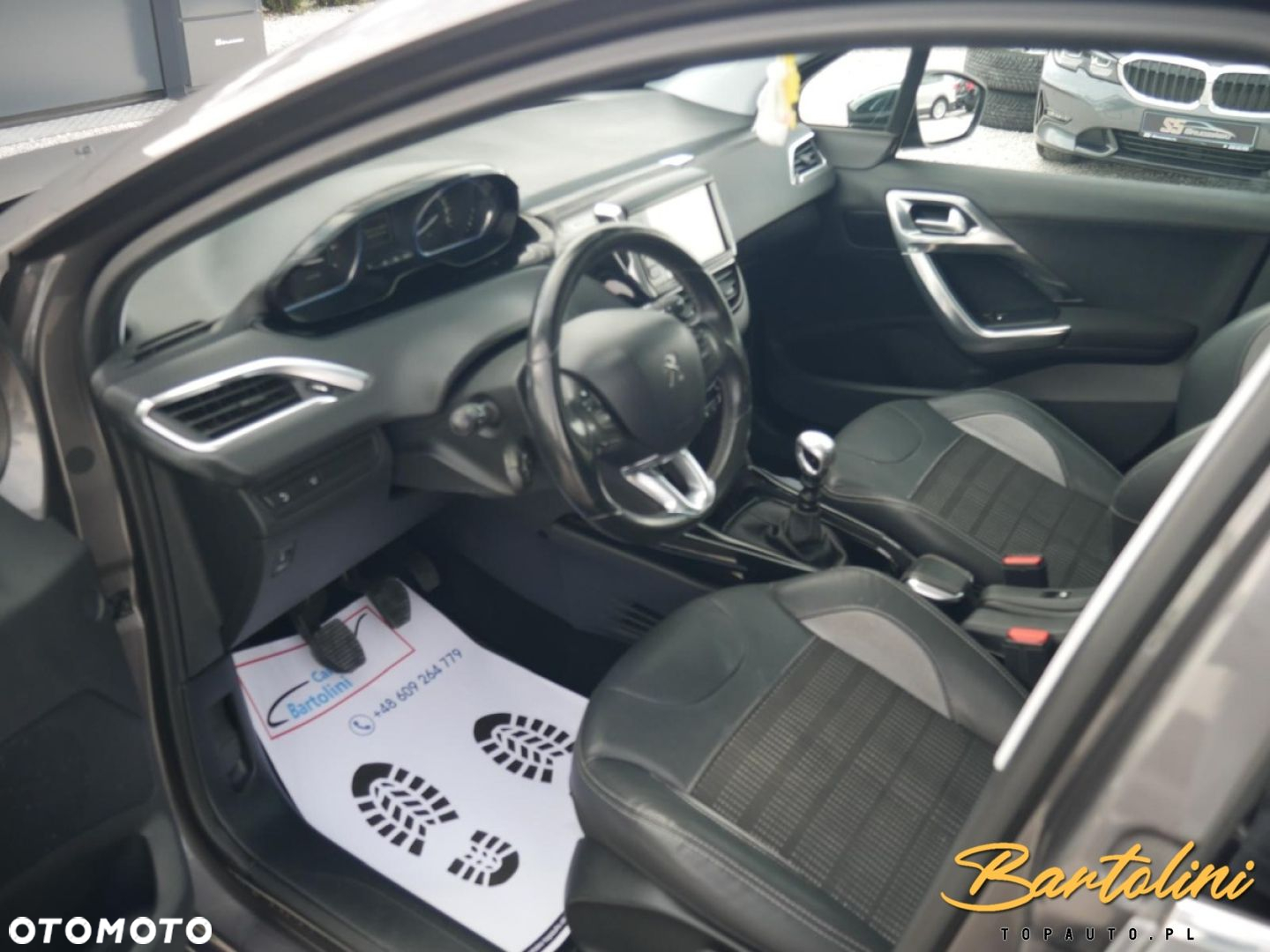 Peugeot 2008 - 9