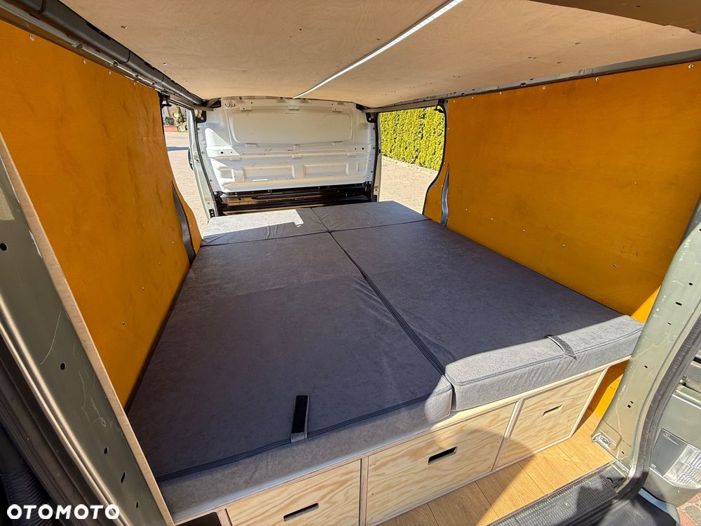 Opel Vivaro L2H1 2.9t - 8
