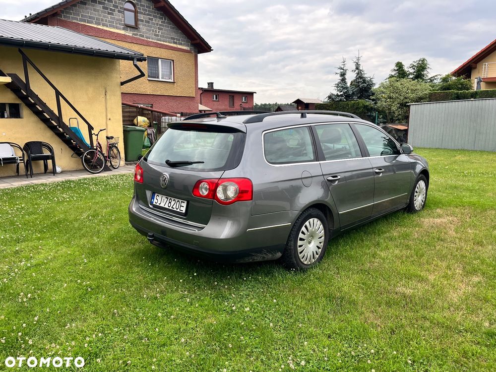 Volkswagen Passat 1.9 TDI Comfortline - 5