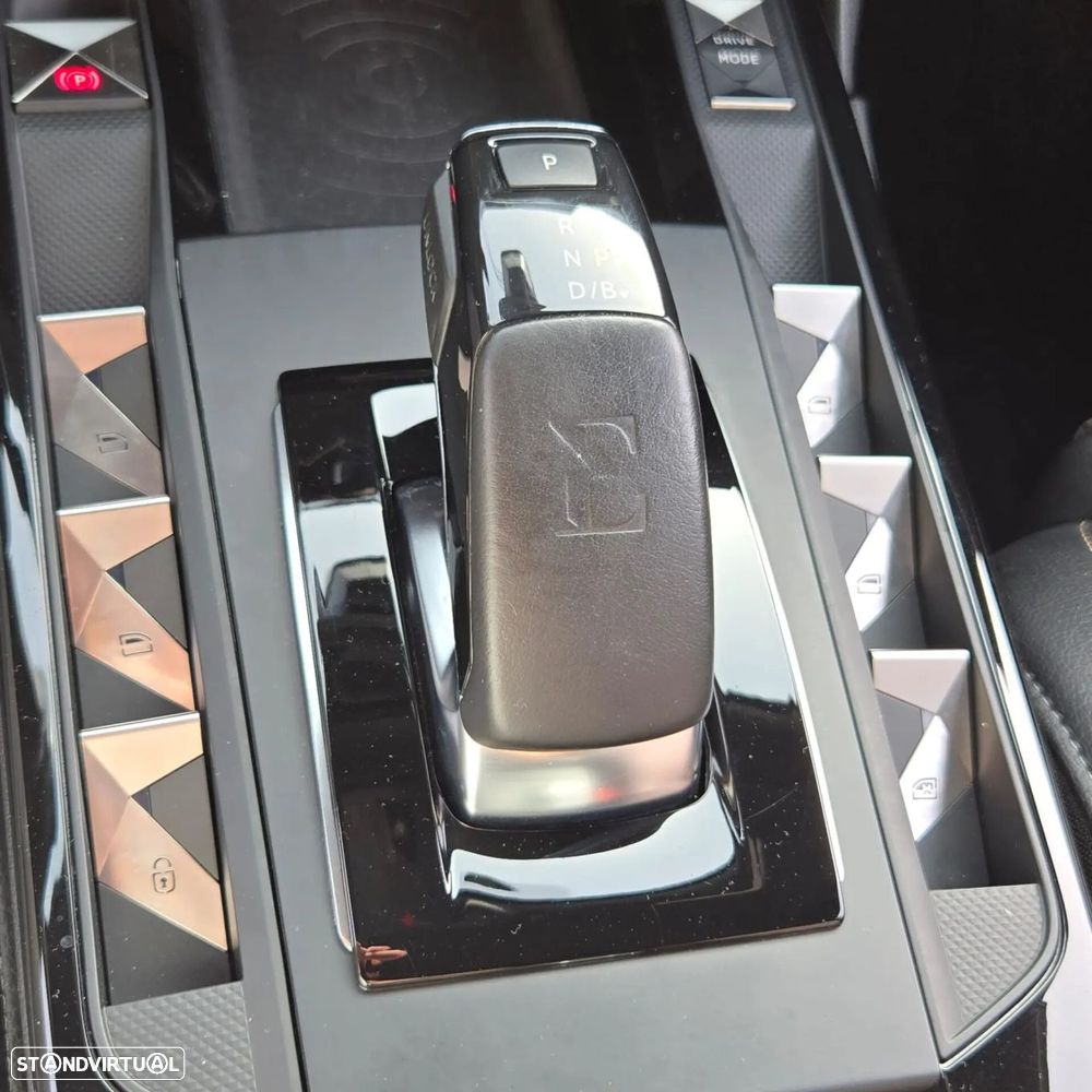 DS DS3 Crossback E-TENSE PERFORMANCE LINE - 24