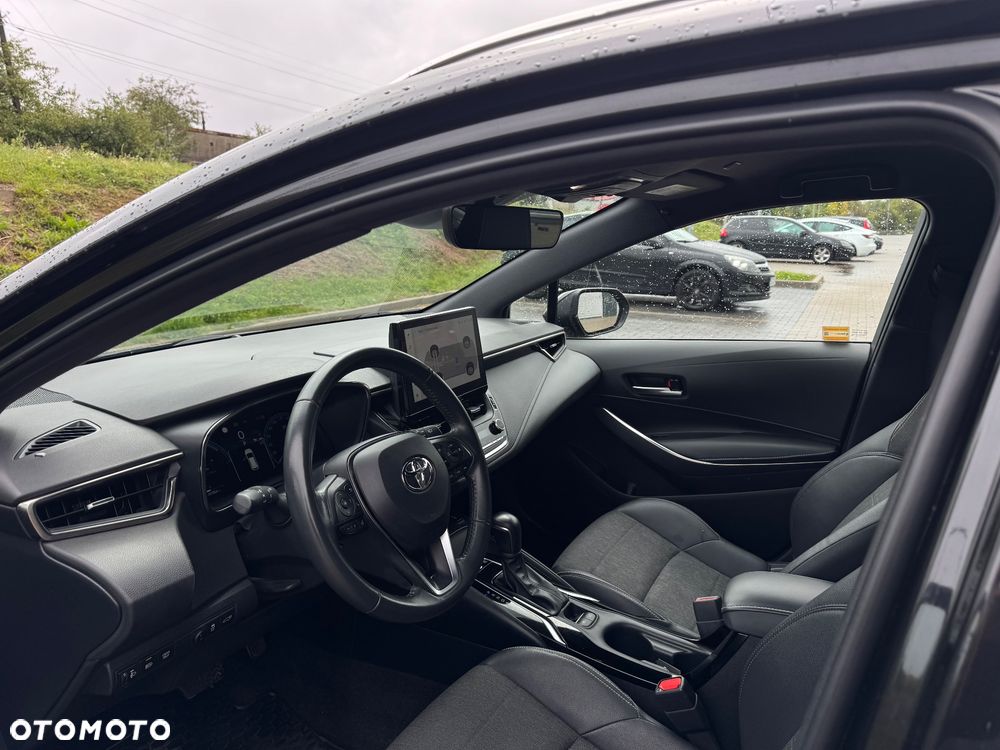 Toyota Corolla 1.8 Hybrid Style - 17