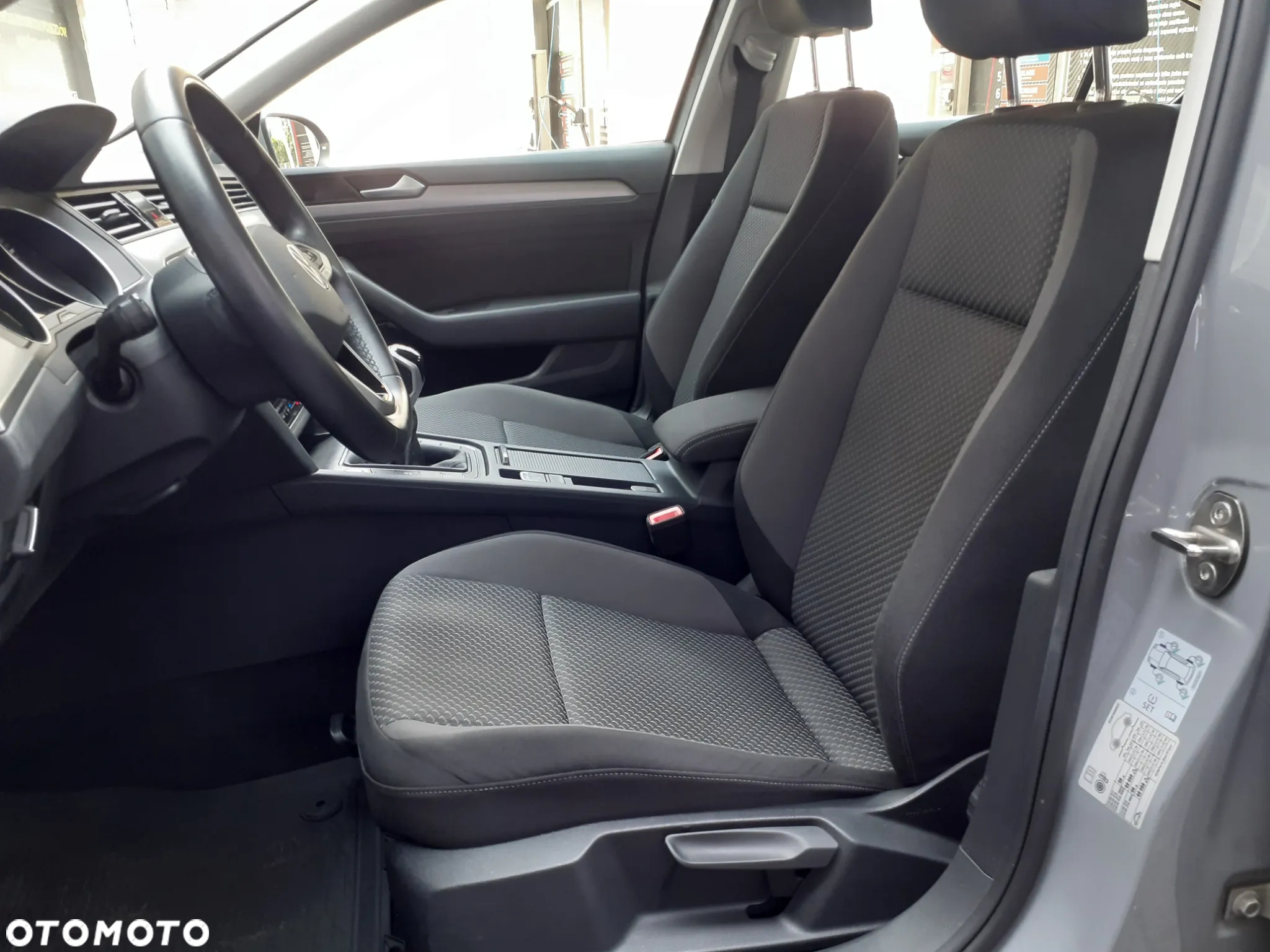 Volkswagen Passat - 23
