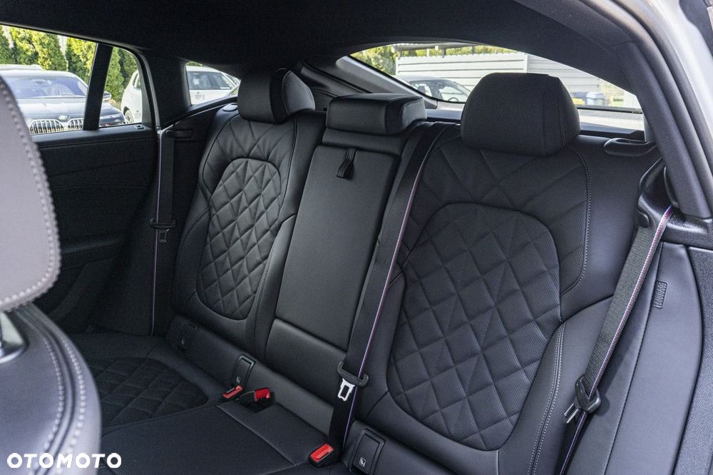 BMW X6 - 27