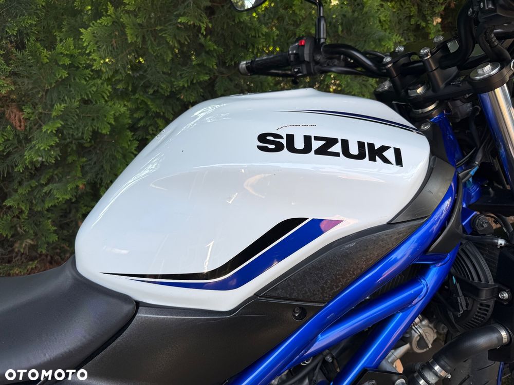 Suzuki SV - 4
