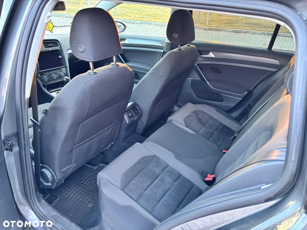 Volkswagen Golf 2.0 TDI (BlueMotion Technology) Comfortline - 9