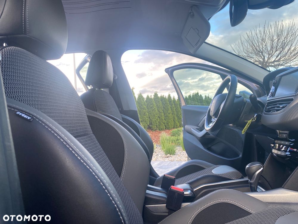 Peugeot 2008 PureTech 110 GPF Stop&Start EAT6 Allure - 17