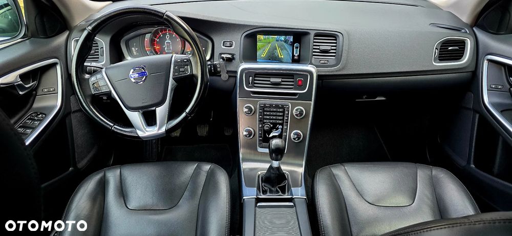 Volvo V60 T3 Summum - 21