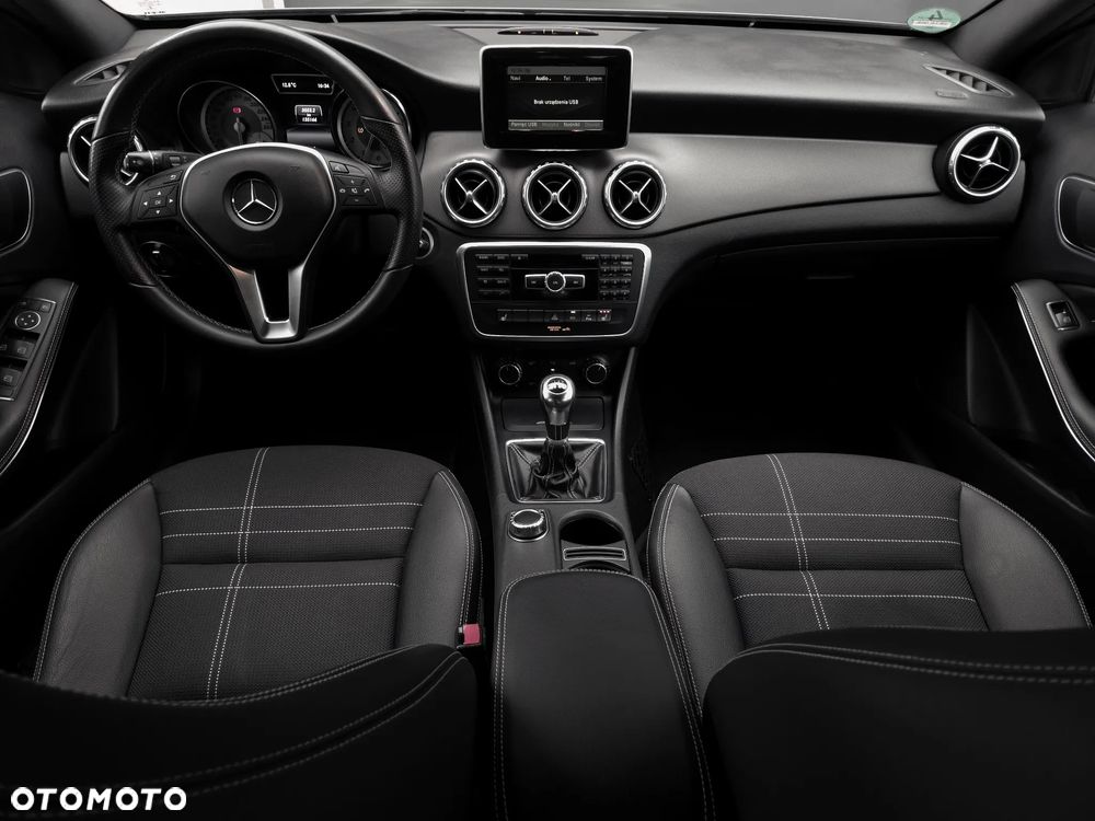 Mercedes-Benz GLA 200 - 6