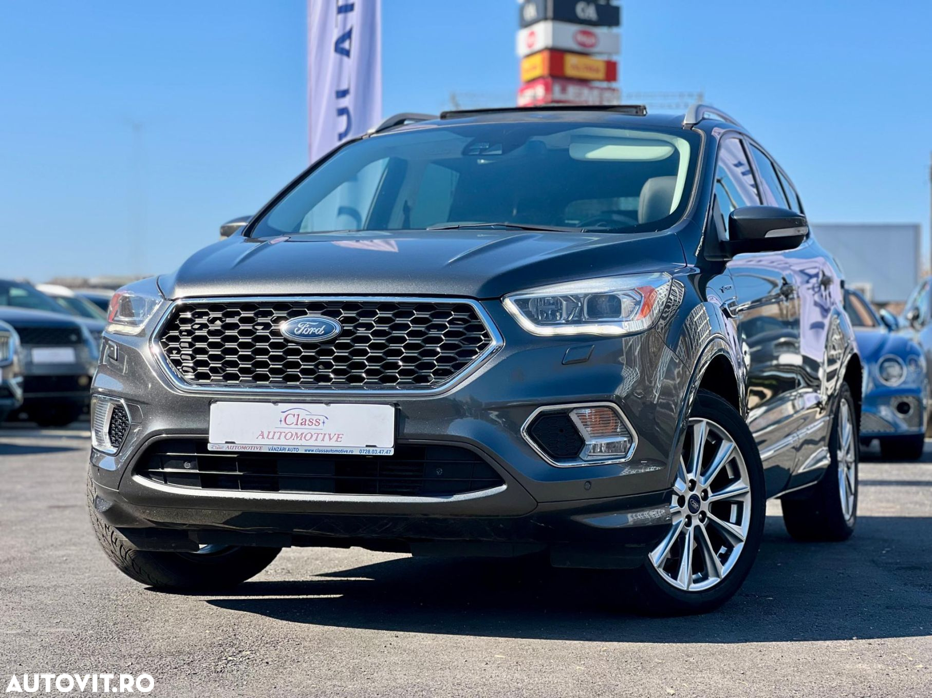 Ford Kuga 2.0 TDCi 4WD Powershift Vignale - 3