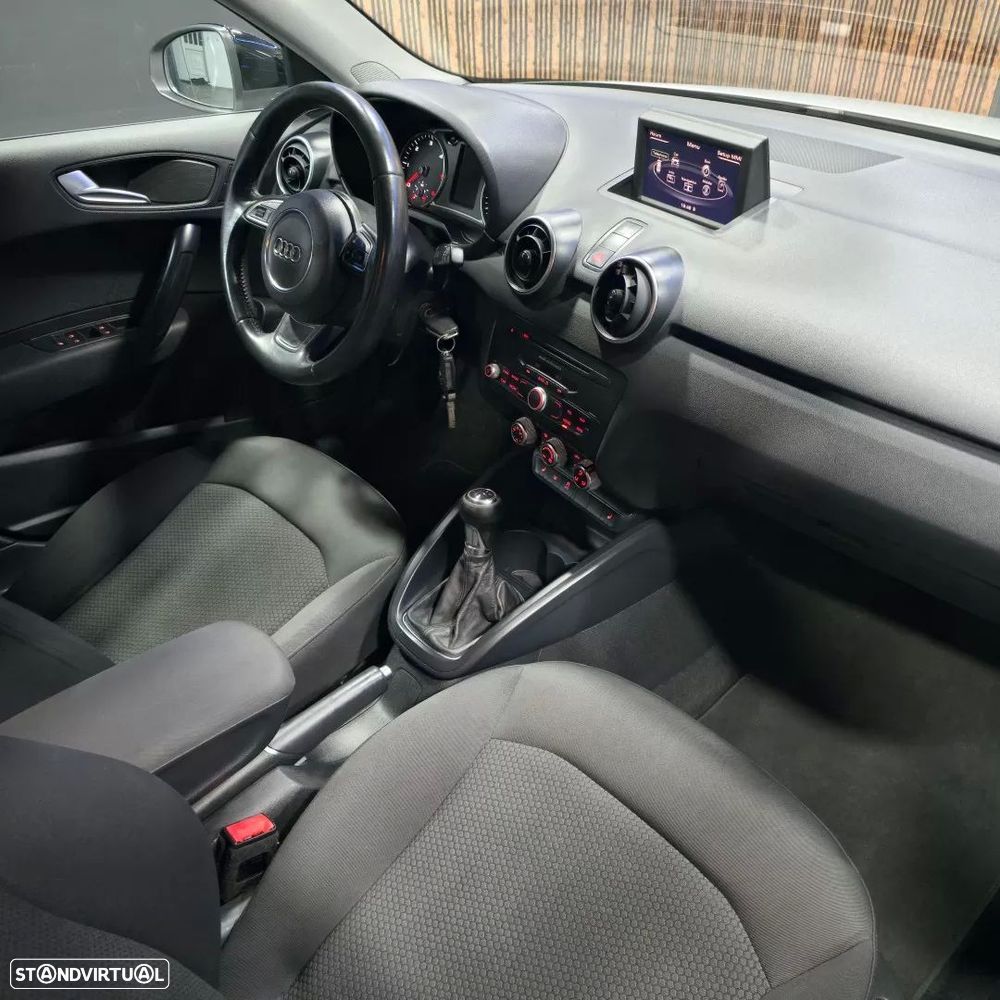 Audi A1 Sportback 1.6 TDI Business Line - 9