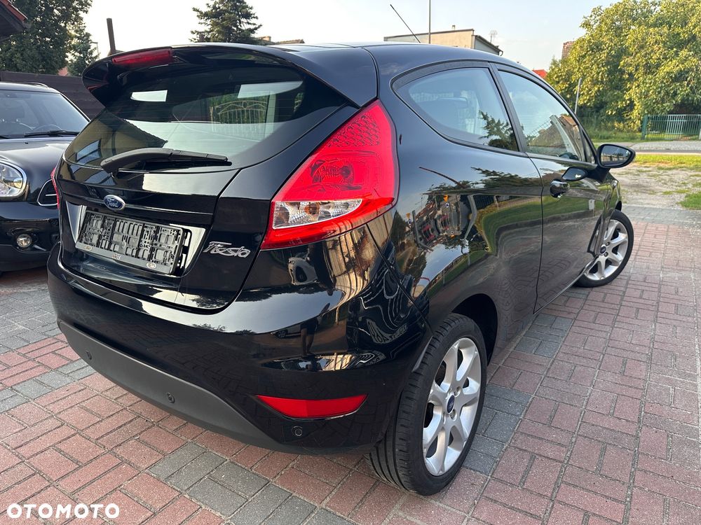 Ford Fiesta 1.4 Autom Titanium - 5