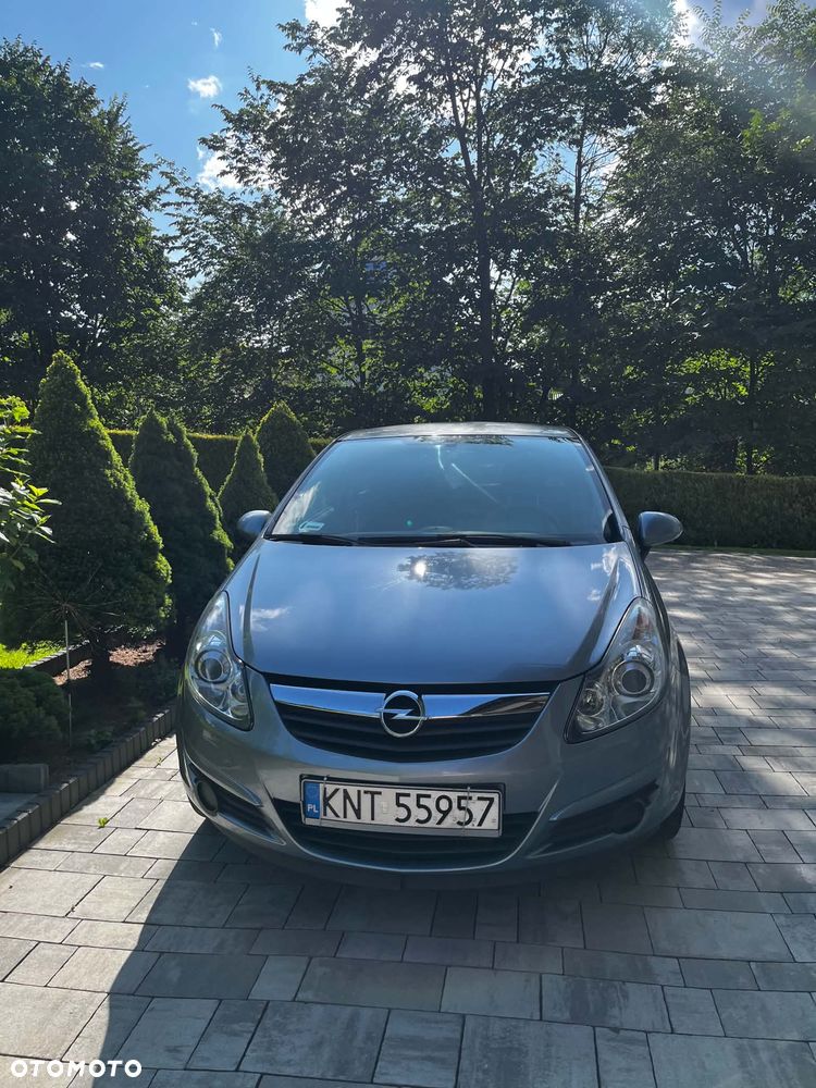 Opel Corsa 1.2 16V Essentia - 2